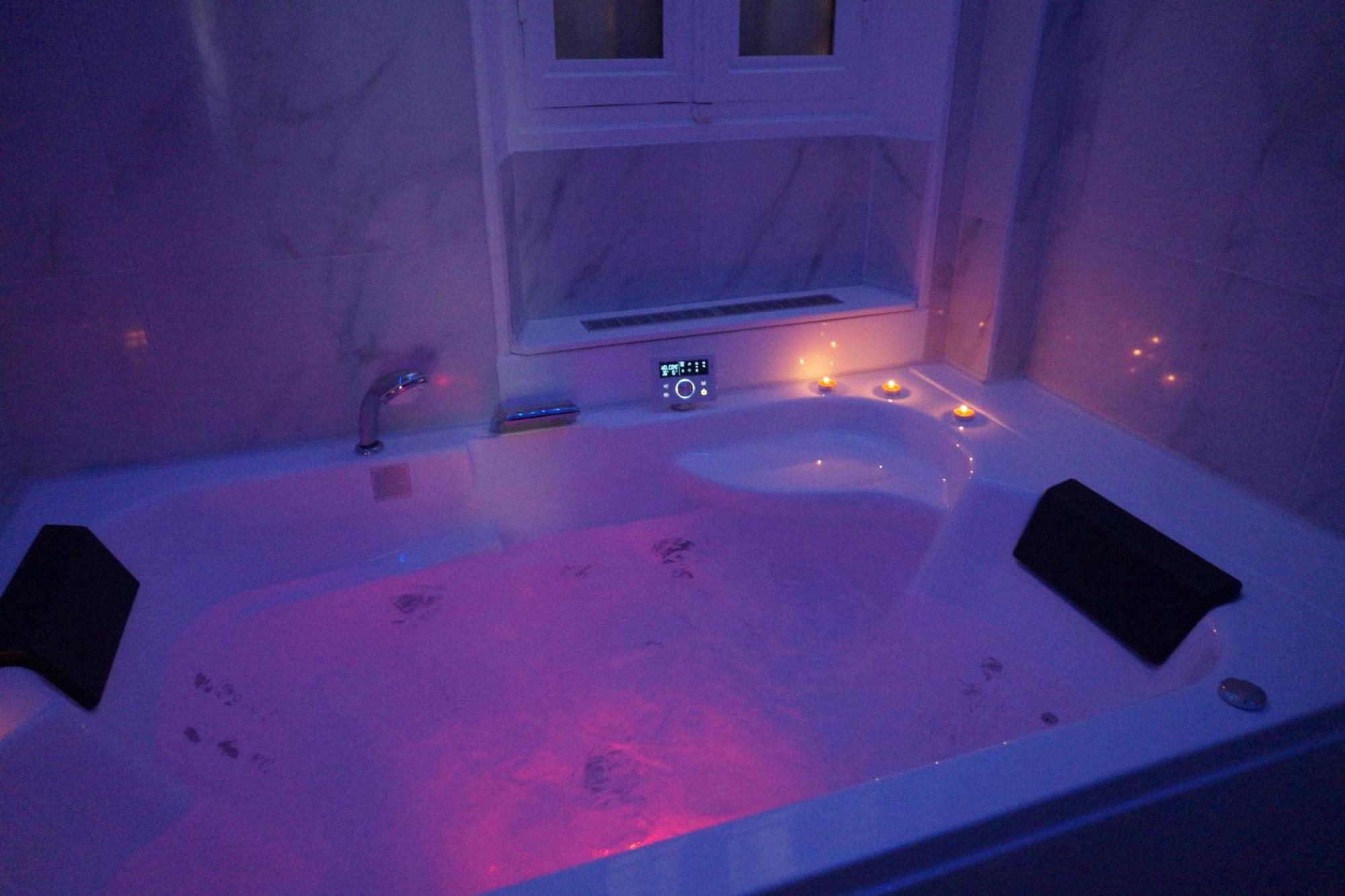 L'Experience Appartement & Spa Prive Chambéry Eksteriør billede